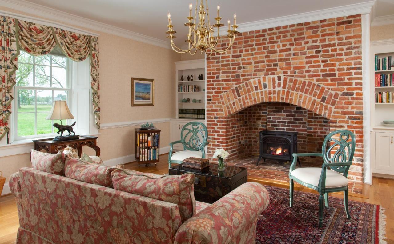 Inn At Warner Hall Gloucester Zewnętrze zdjęcie