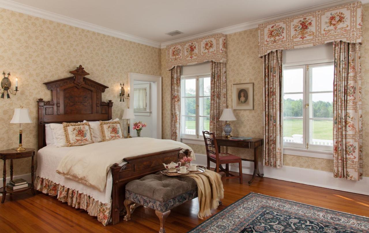 Inn At Warner Hall Gloucester Zewnętrze zdjęcie
