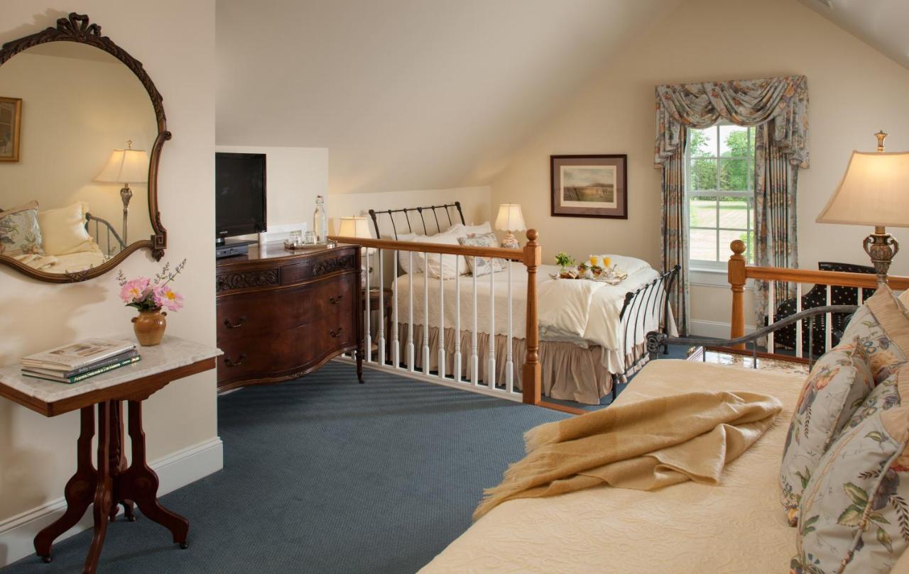 Inn At Warner Hall Gloucester Zewnętrze zdjęcie